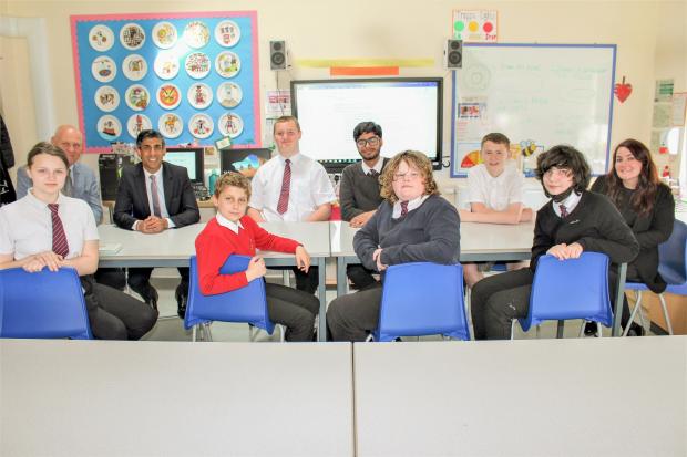 Rishi Sunak with Jonathan Tearle and members of the Mowbray School Council